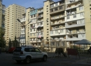 Satılır 3 otaqlı 65 m2 köhnə tikili İnşaatçılar m.