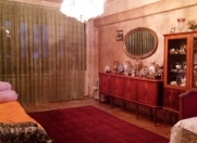 Satılır 2 otaqlı 72 m2 köhnə tikili Elmlər Akademiyası m.