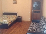 İcarəyə verilir 1 otaqlı 40 m2 köhnə tikili Hilton otel