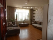 Satılır 2 otaqlı 50.5 m2 köhnə tikili Koroğlu m.