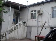 Satılır 6 otaqlı 200 m2 həyət evi Keşlə bazarı