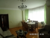 Satılır 3 otaqlı 110 m2 yeni tikili Balakən