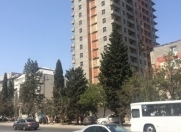 Satılır 2 otaqlı 65 m2 yeni tikili İnşaatçılar m.