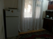 Satılır 3 otaqlı 70 m2 köhnə tikili Binə ticarət mərkəzi