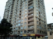 Satılır 2 otaqlı 97 m2 yeni tikili Nəriman Nərimanov m.