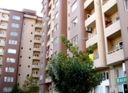 Satılır 2 otaqlı 90 m2 yeni tikili Elmlər Akademiyası m.
