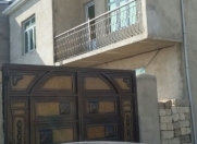 Satılır 6 otaqlı 200 m2 həyət evi Y.Günəşli