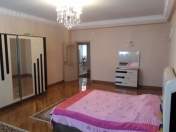 Satılır 3 otaqlı 178 m2 yeni tikili Montin