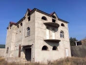 Satılır 7 otaqlı 233 m2 həyət evi Novxanı