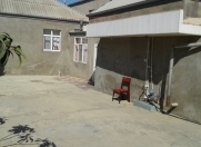 Satılır 4 otaqlı 300 m2 həyət evi Novxanı