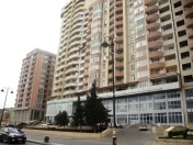 Satılır 3 otaqlı 80 m2 yeni tikili Elmlər Akademiyası m.