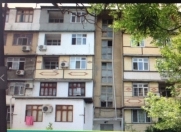 Satılır 1 otaqlı 40 m2 köhnə tikili Bakıxanov