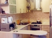 Satılır 3 otaqlı 80 m2 köhnə tikili Elmlər Akademiyası m.