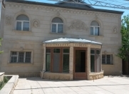 İcarəyə verilir 5 otaqlı 250 m2 bağ evi Novxanı