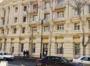 İcarəyə verilir 4 otaqlı 120 m2 köhnə tikili İçəri Şəhər m.