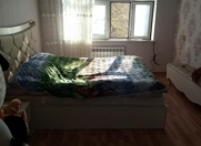 Satılır 3 otaqlı 64 m2 köhnə tikili Neftçilər m.