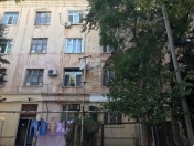 Satılır 2 otaqlı 60 m2 köhnə tikili Sərhədçi İdman kompleksi