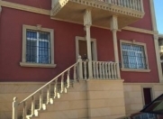 Satılır 4 otaqlı 186 m2 villa Bakı Dövlət Universiteti