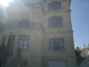 Satılır 6 otaqlı 680 m2 villa Badamdar