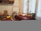 İcarəyə verilir 1 otaqlı 50 m2 köhnə tikili Memar Əcəmi m.