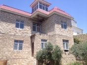 Satılır 6 otaqlı 260 m2 həyət evi Y.Ramana
