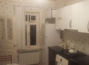 Satılır 3 otaqlı 63.7 m2 köhnə tikili Gəncə