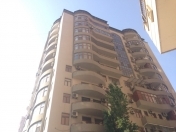 Satılır 4 otaqlı 170 m2 yeni tikili Elmlər Akademiyası m.