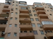 Satılır 4 otaqlı 180 m2 yeni tikili Yasamal parkı