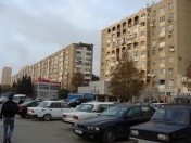 İcarəyə verilir 2 otaqlı 65 m2 köhnə tikili Qara Qarayev m.