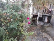 Satılır 3 otaqlı 75 m2 həyət evi Əmircan