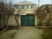 Satılır 4 otaqlı 110 m2 həyət evi Əmircan