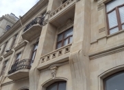 İcarəyə verilir 7 otaqlı 300 m2 ofis Qış parkı