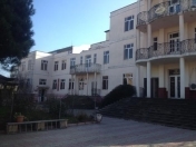 İcarəyə verilir 9 otaqlı 1660 m2 obyekt Əhmədli m.