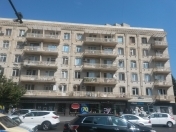 Satılır 3 otaqlı 75 m2 köhnə tikili Elmlər Akademiyası m.