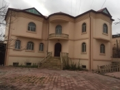 İcarəyə verilir 11 otaqlı 850 m2 villa Sulutəpə