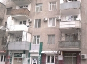 İcarəyə verilir 3 otaqlı 70 m2 köhnə tikili Nəriman Nərimanov parkı