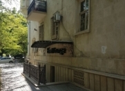 İcarəyə verilir 5 otaqlı 120 m2 köhnə tikili Nəsimi r.