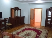 İcarəyə verilir 3 otaqlı 150 m2 yeni tikili Ağ şəhər