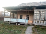 Satılır 5 otaqlı 120 m2 həyət evi Oğuz