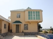Satılır 5 otaqlı 220 m2 bağ evi Novxanı