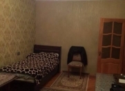 Satılır 4 otaqlı 88 m2 köhnə tikili Xalqlar Dostluğu m.