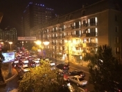 Satılır 4 otaqlı 110 m2 köhnə tikili Elmlər Akademiyası m.