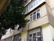 Satılır 3 otaqlı 98 m2 köhnə tikili 8 km