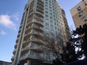 Satılır 5 otaqlı 192 m2 yeni tikili İnşaatçılar m.