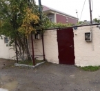 Satılır 3 otaqlı 3500 m2 həyət evi Bakıxanov