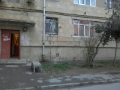 Satılır 3 otaqlı 72 m2 köhnə tikili Hövsan