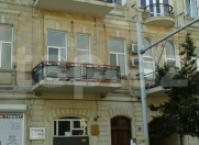 İcarəyə verilir 1 otaqlı 12 m2 köhnə tikili 28 Mall