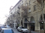 Satılır 4 otaqlı 103 m2 köhnə tikili İçəri Şəhər m.