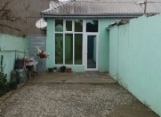 Satılır 4 otaqlı 250 m2 həyət evi Bakıxanov