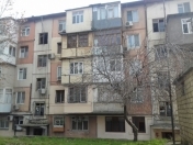 Satılır 1 otaqlı 33 m2 köhnə tikili Memar Əcəmi m.